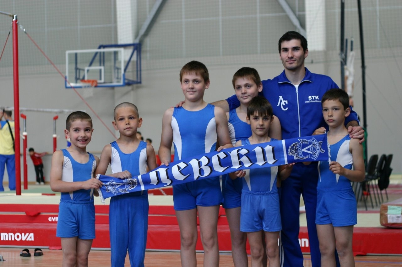 Coach Stefan and his gymnasts at the Bulgarian Championships