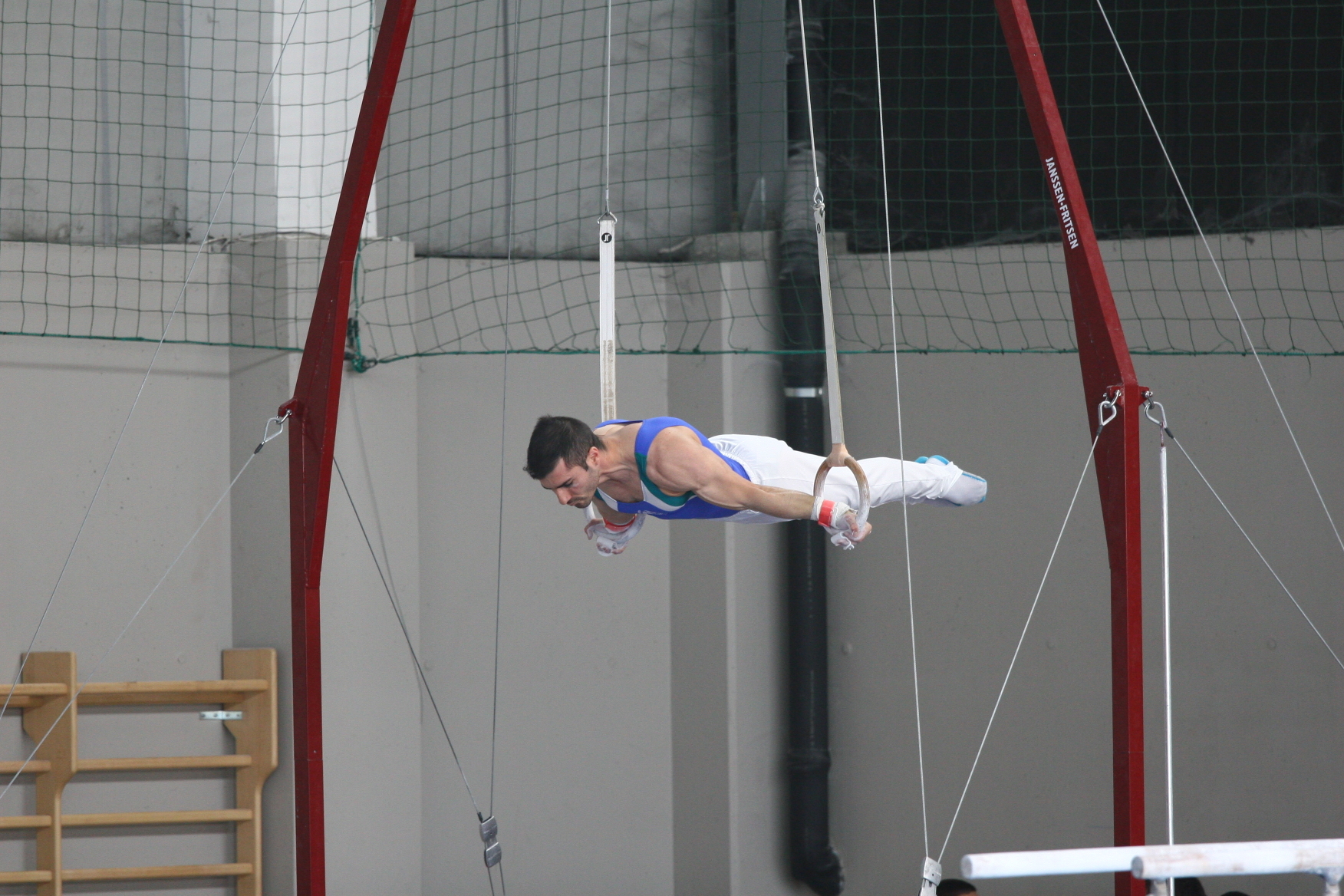 Стефан Колимечков - самолет на халки на Държавното първенство по спортна гимнастика 2016 г.