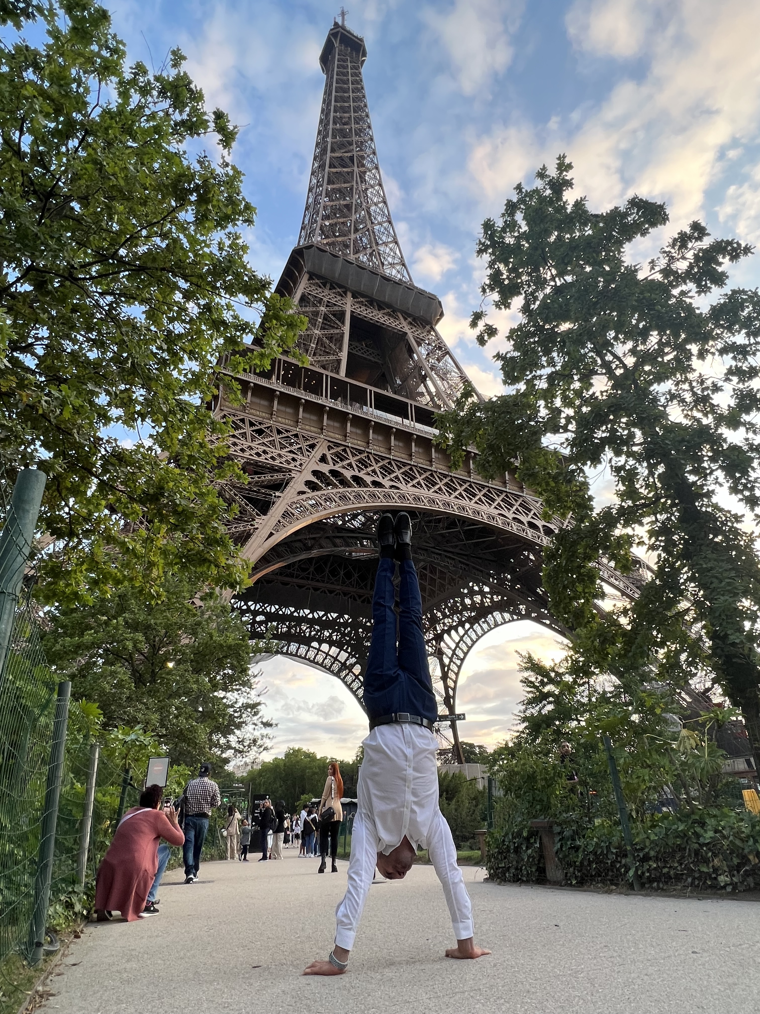 Handstand at the Eiffel Tower - Stefan Kolimechkov